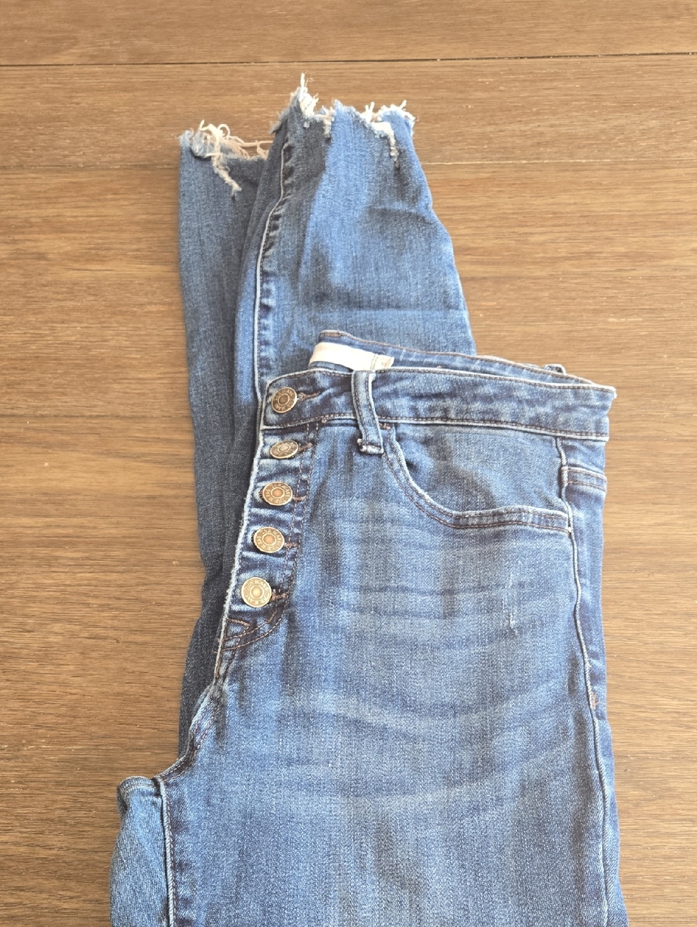 tea n rose Medium Blue Cropped Button-Front Skinny Jeans